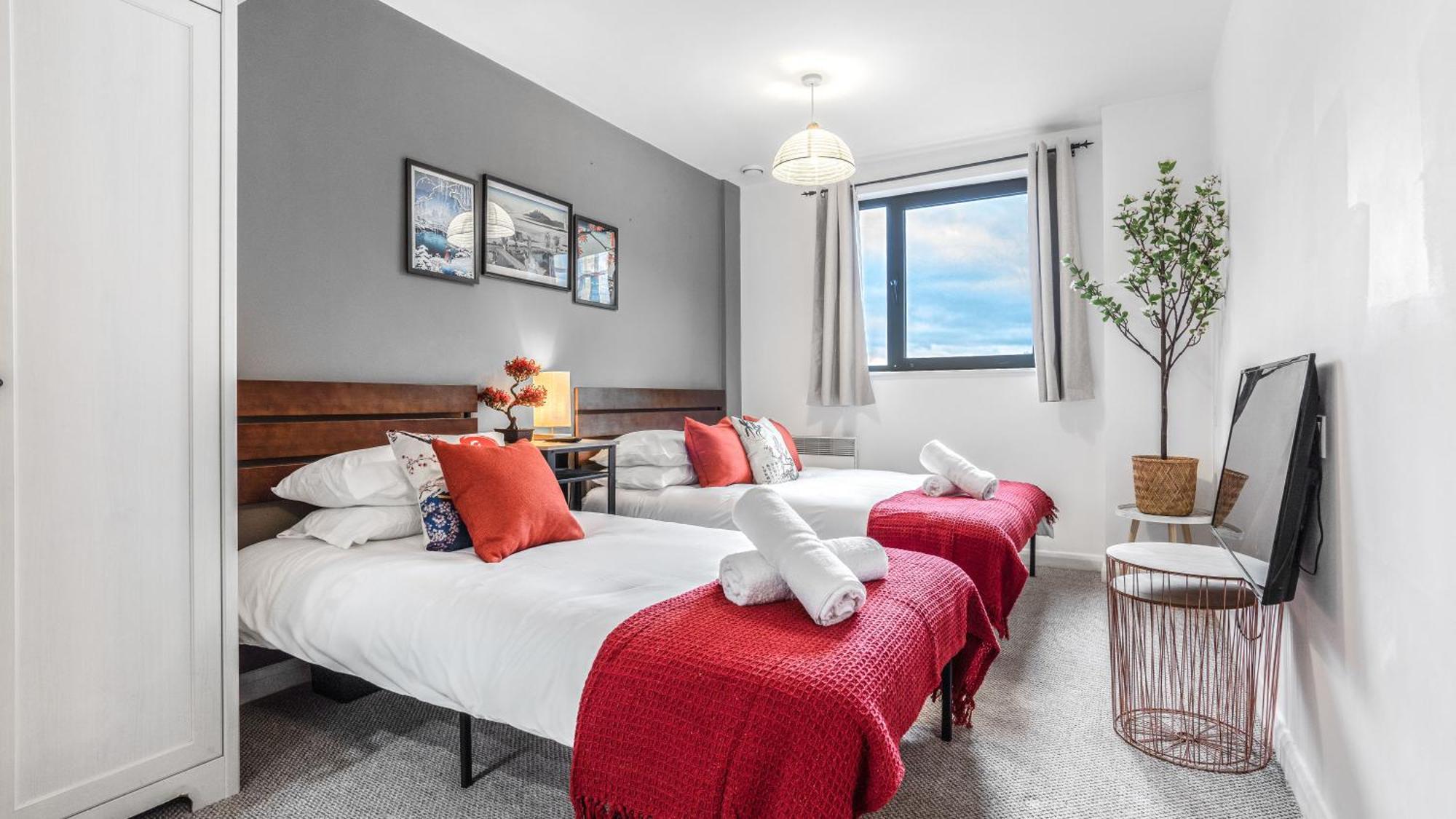 Japanese Suite 2Bed 2Bath, Free Park, Netfix, 75 Inch Tv, Games - City Centre- Maihom Birmingham Bagian luar foto