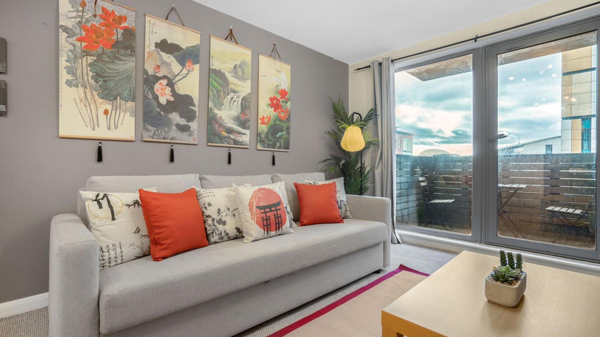 Japanese Suite 2Bed 2Bath, Free Park, Netfix, 75 Inch Tv, Games - City Centre- Maihom Birmingham Bagian luar foto