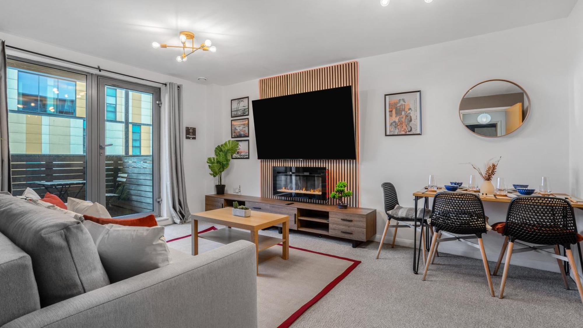 Japanese Suite 2Bed 2Bath, Free Park, Netfix, 75 Inch Tv, Games - City Centre- Maihom Birmingham Bagian luar foto