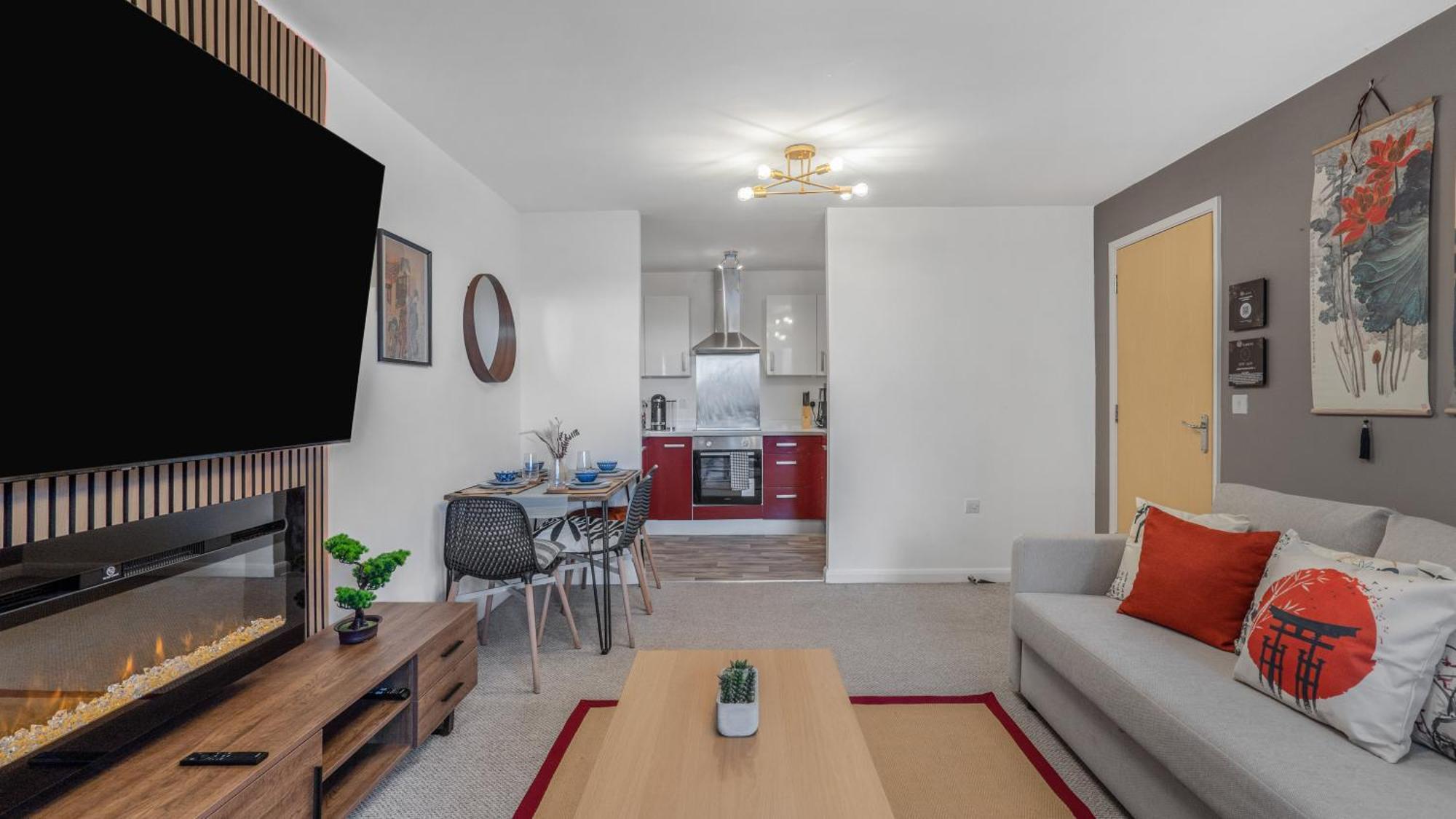 Japanese Suite 2Bed 2Bath, Free Park, Netfix, 75 Inch Tv, Games - City Centre- Maihom Birmingham Bagian luar foto